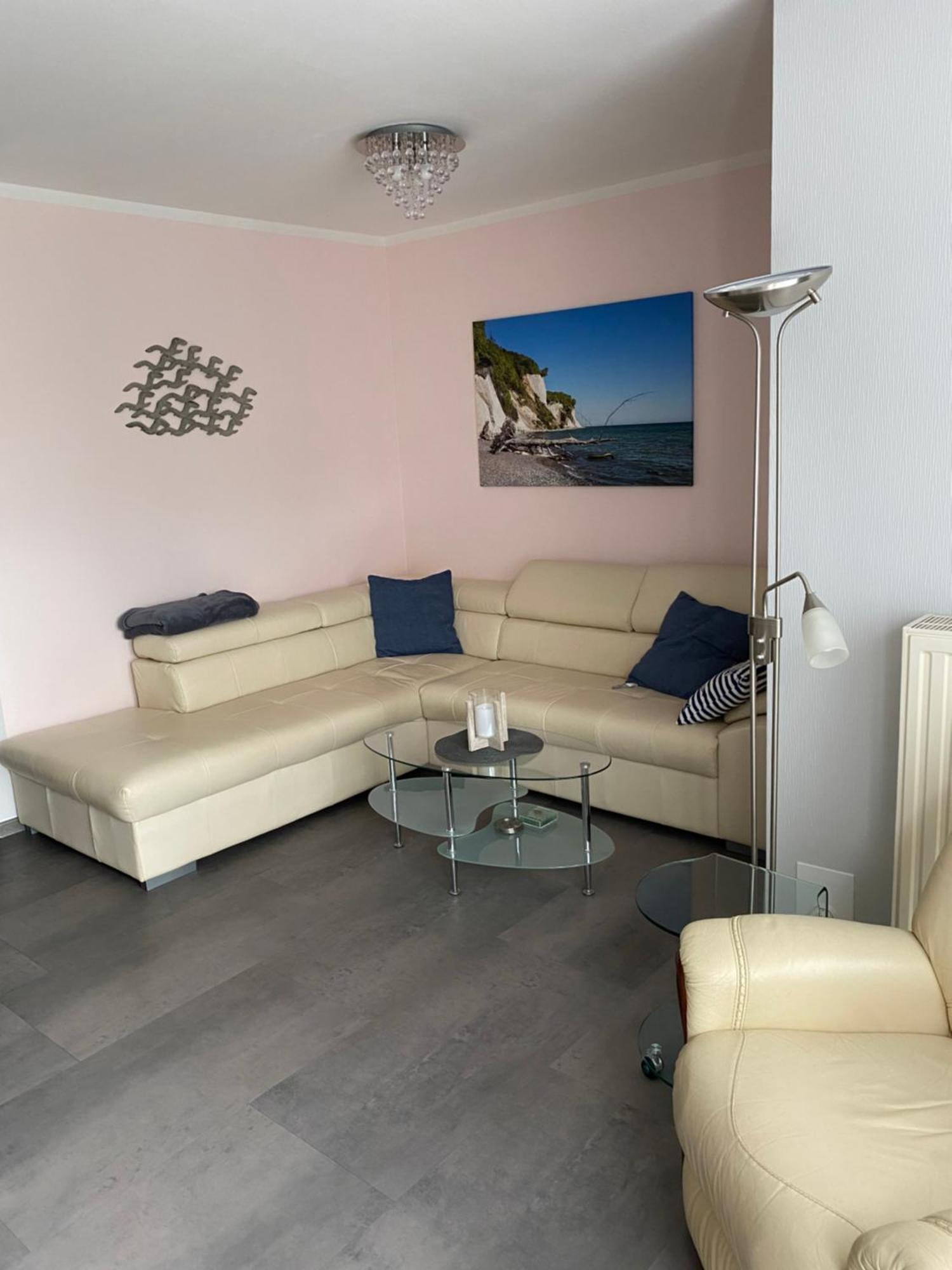 Schoenes Appartment Mit Fernblick โกลเวอ ภายนอก รูปภาพ